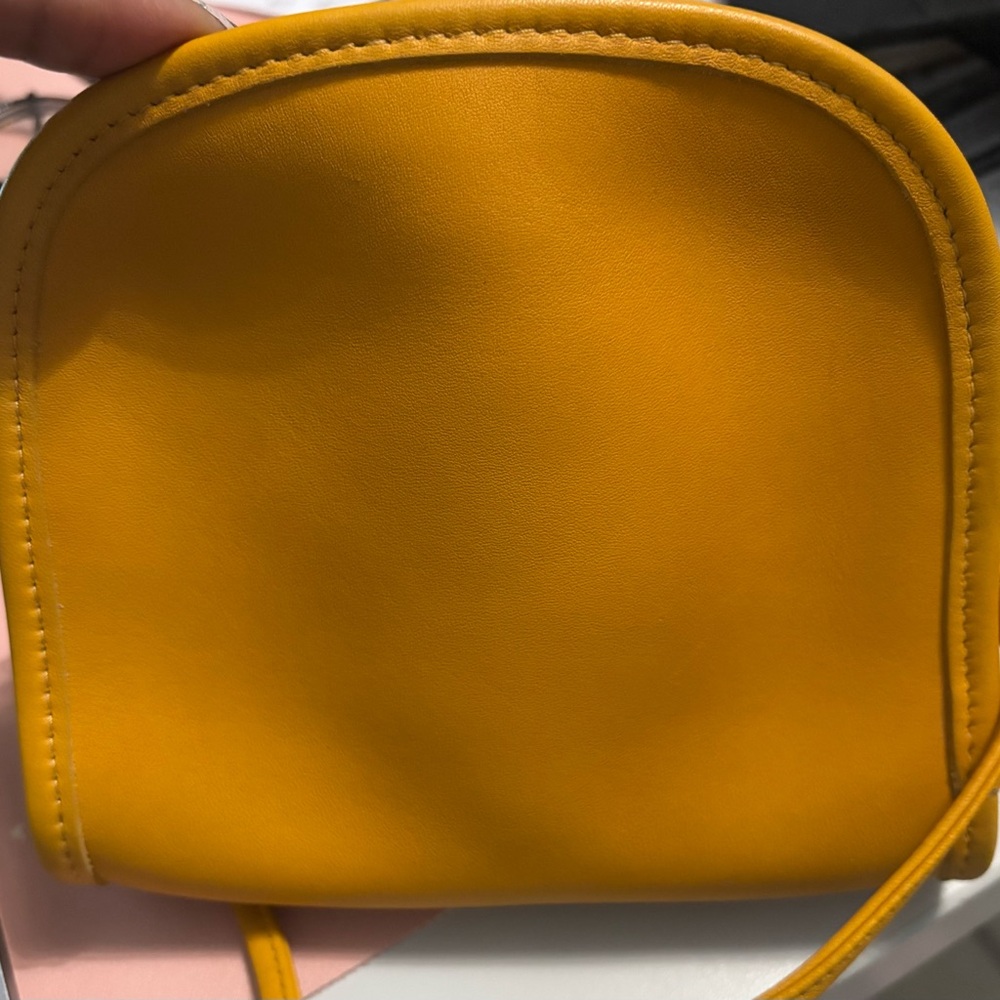 SOLD

Vintage Coach Crossbody Bag - Picture 4 of 10